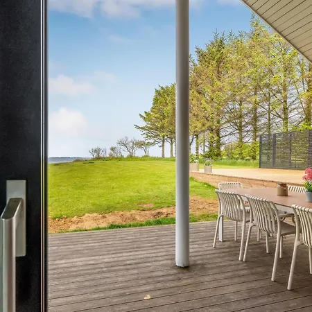 Gerlind - 75m To The Fjord By Interhome *