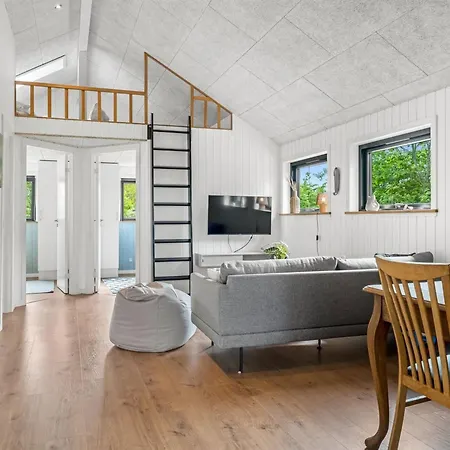 Gerlind - 75m To The Fjord By Interhome